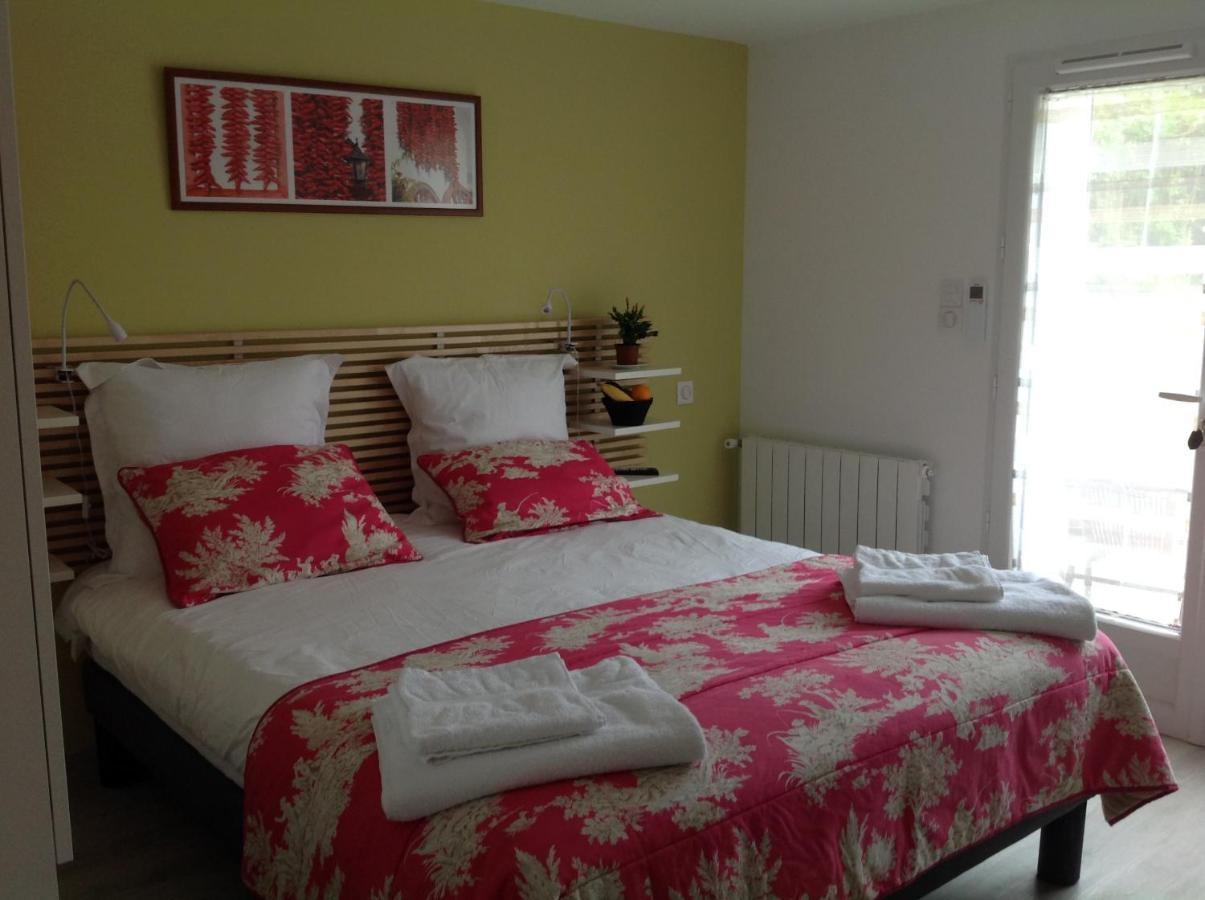 Appartement avec cuisine et grande piscine chauffée Hendaye Esterno foto