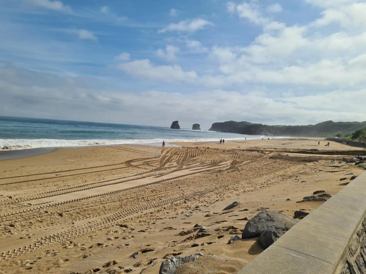 Appartement avec cuisine et grande piscine chauffée Hendaye Esterno foto