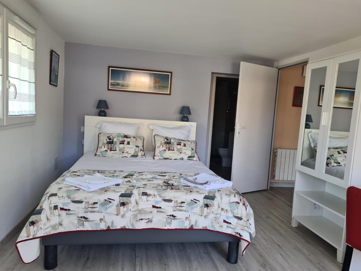 Appartement avec cuisine et grande piscine chauffée Hendaye Esterno foto