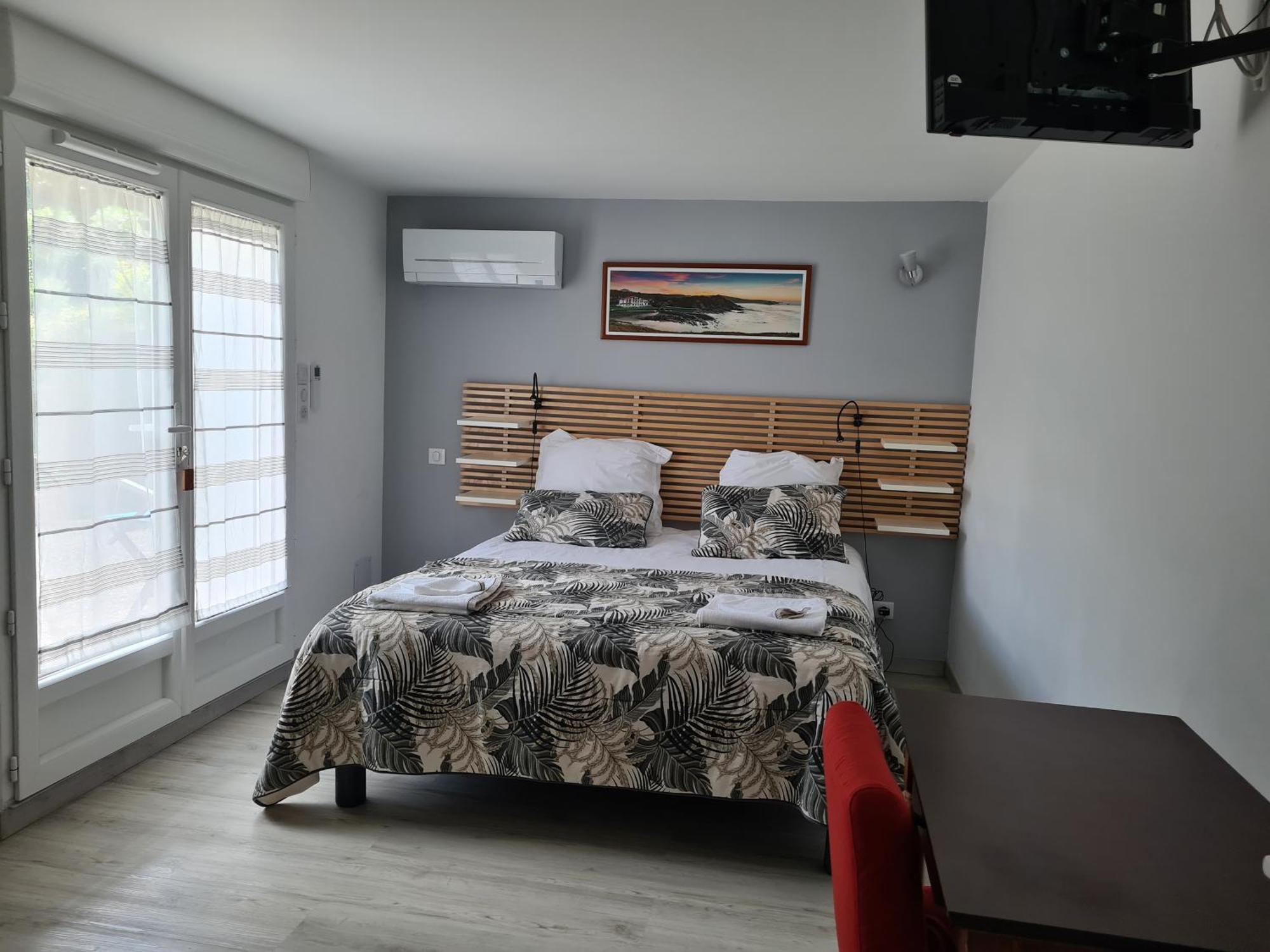 Appartement avec cuisine et grande piscine chauffée Hendaye Esterno foto